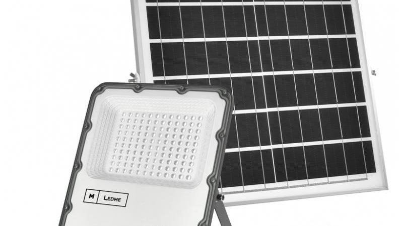 Foco Proyector Led Solar Venecia 100W