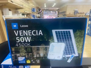 Comprar Foco Proyector Led Solar modelo Venecia 50 W de LedMe Europa en Efhys Andorra